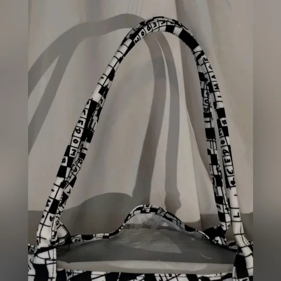 Diane Von Furstenberg Tote Bag 50th Anniversary Crossword Print Large Packable - Picture 5 of 13